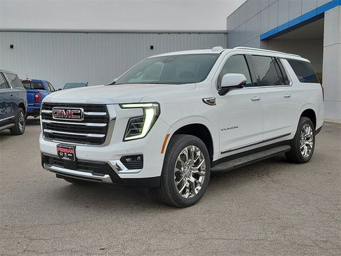New 2026 GMC Yukon XL Elevation w/ LPO, Floor Liner Package image 5