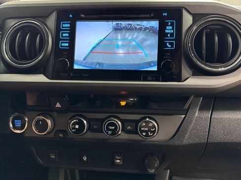 Used 2016 Toyota Tacoma TRD Off-Road w/ Towing Package image 10