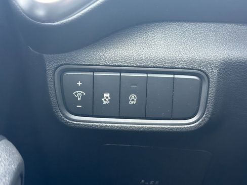 Used 2024 Kia Soul LX w/ Option Group 015 FWD image 28