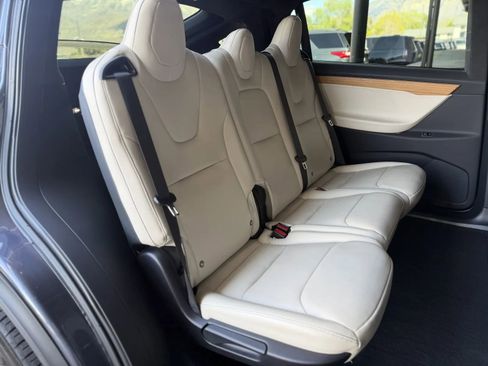 Used 2020 Tesla Model X Long Range image 20