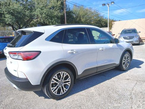 Used 2020 Ford Escape SEL image 5