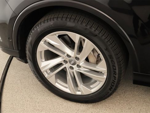 Used 2021 Audi Q7 3.0T Premium w/ Convenience Package image 32