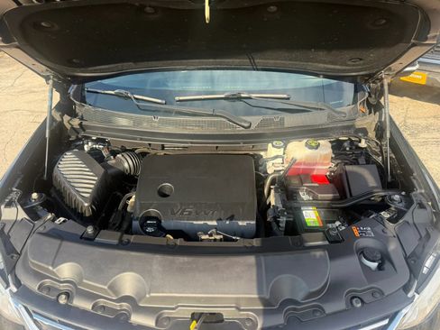 Used 2018 Chevrolet Traverse LT AWD/4WD image 25