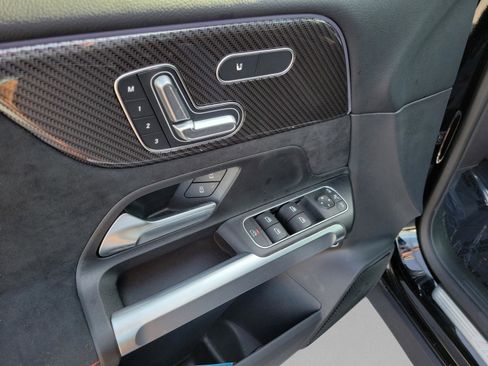 New 2025 Mercedes-Benz GLB 35 AMG 4MATIC image 13