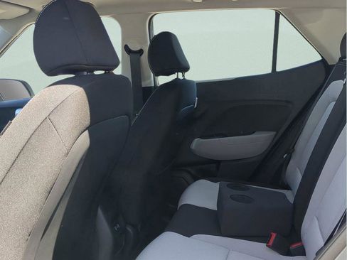New 2025 Hyundai Venue SEL FWD image 9