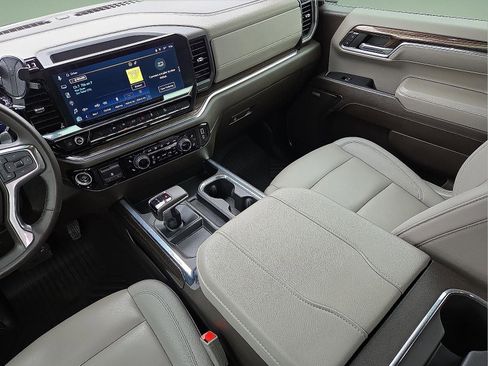 Used 2024 Chevrolet Silverado 1500 RST image 12