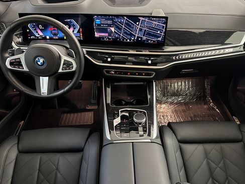Used 2026 BMW X5 xDrive50e w/ M Sport Package AWD/4WD image 16