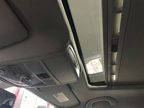 Used 2016 Volkswagen Jetta SEL w/ Lighting Package image 24