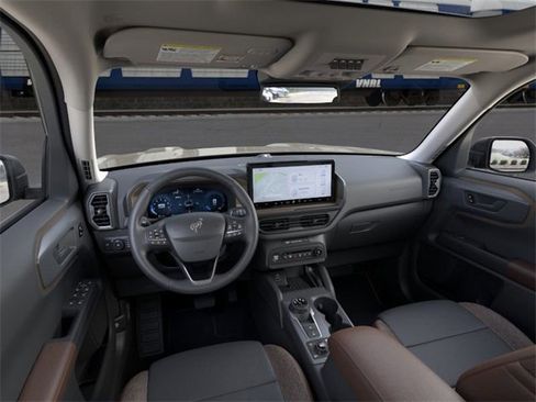 New 2025 Ford Bronco Sport Outer Banks w/ Sasquatch Outer Banks Package image 9