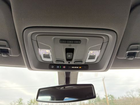 Certified 2022 GMC Sierra 2500 SLT w/ SLT Convenience Package image 18