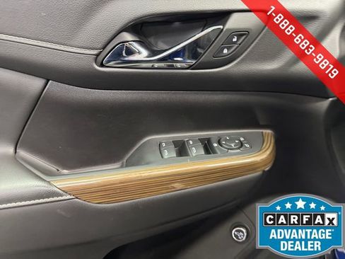 Certified 2023 GMC Acadia SLE w/ Driver Convenience Package image 26