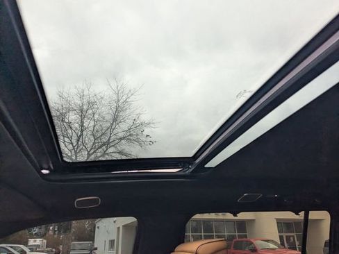 Used 2024 Jeep Grand Wagoneer Series III w/ Rear Seat Video Group 1 image 24