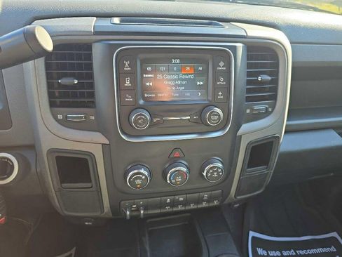 Used 2016 RAM 2500 Tradesman w/ Chrome Appearance Group image 15