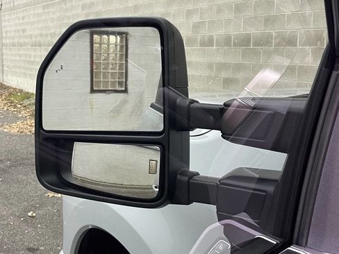 Used 2025 Ford F350 XLT w/ Black Appearance Package image 16