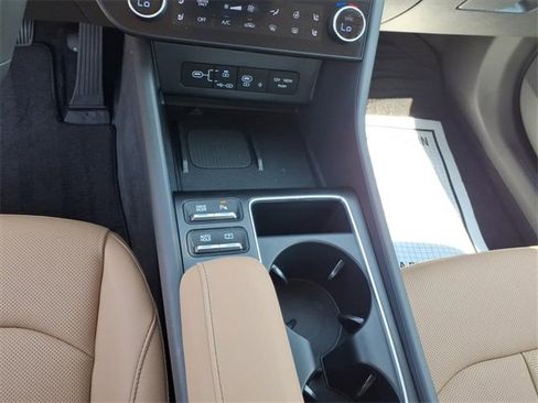Used 2025 Hyundai Sonata Limited image 18