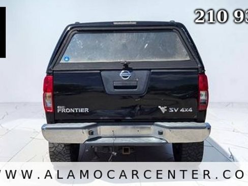 Used 2012 Nissan Frontier SV AWD/4WD image 3