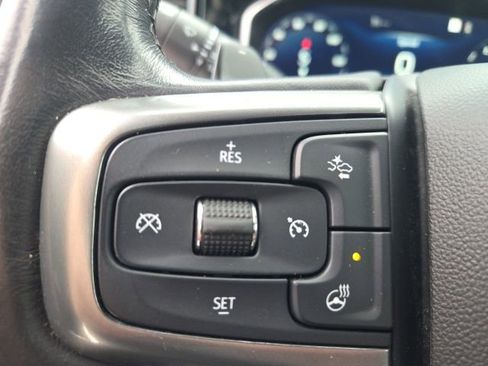 Used 2022 Chevrolet Silverado 1500 LTZ AWD/4WD image 19