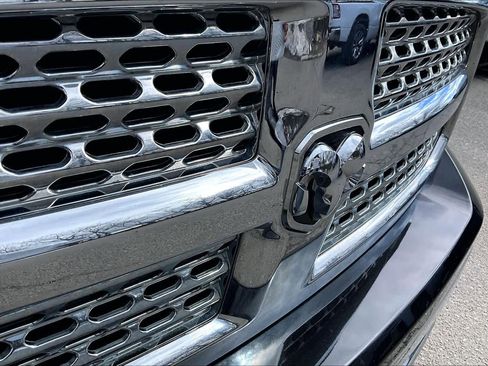 Used 2017 RAM 1500 Laramie w/ Convenience Group AWD/4WD image 28