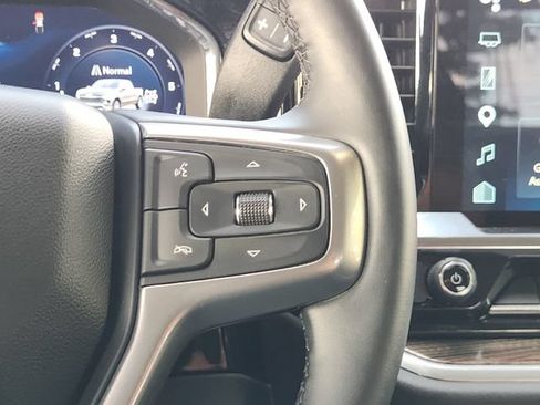 Used 2025 Chevrolet Silverado 1500 LT AWD/4WD image 29