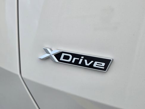 New 2026 BMW X3 xDrive30 w/ Premium Package AWD/4WD image 3