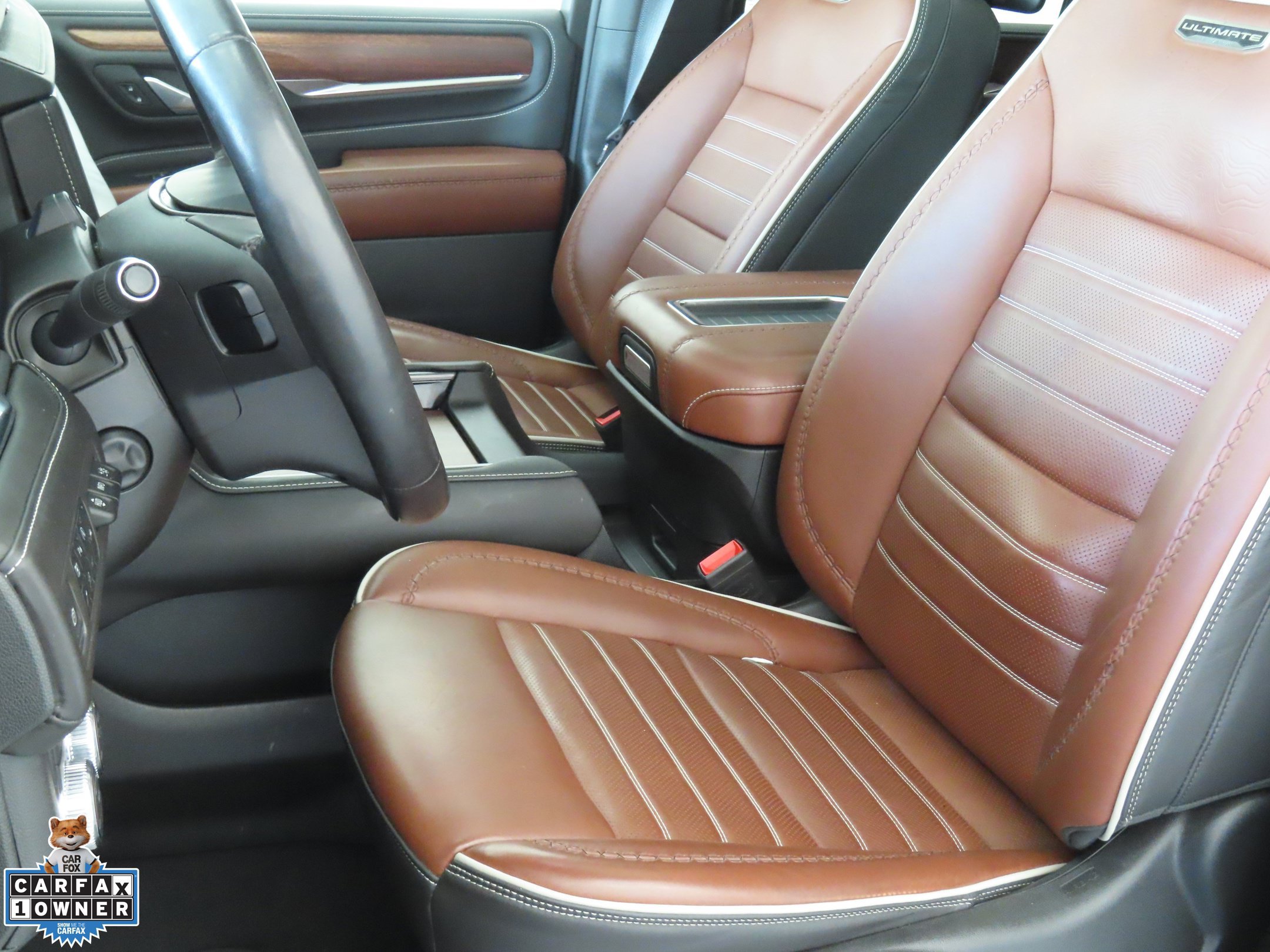 Used 2024 GMC Yukon Denali Ultimate AWD/4WD image 11