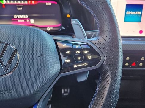 Used 2024 Volkswagen Golf R image 16