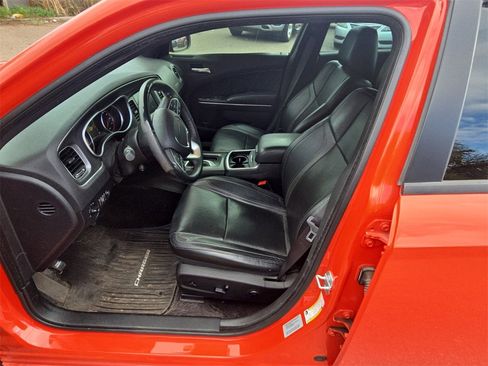 Used 2016 Dodge Charger SXT w/ Premium Group image 11