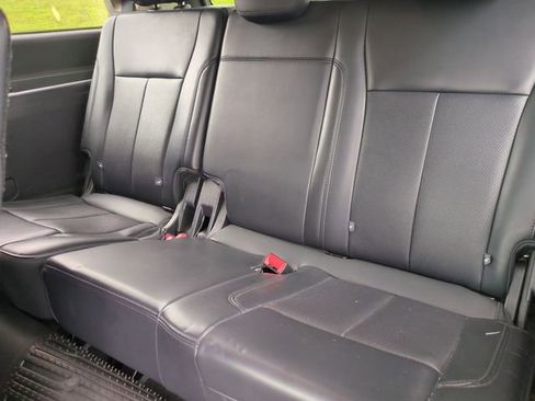 Used 2024 Ford Expedition XLT RWD image 23