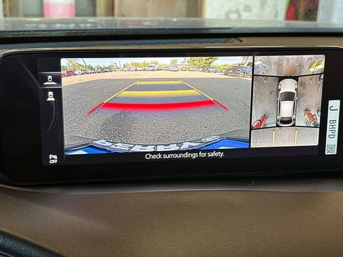 New 2025 MAZDA MAZDA3 Hatchback w/Premium Plus Pkg image 17