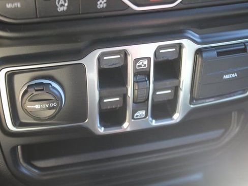 Used 2021 Jeep Wrangler Unlimited Sport image 8