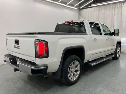 Used 2018 GMC Sierra 1500 SLT w/ SLT Premium Package AWD/4WD image 7