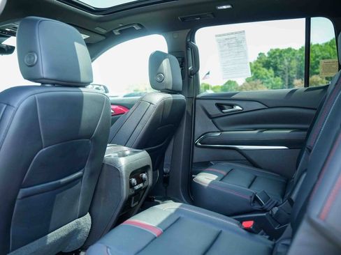Used 2026 Chevrolet Traverse RS AWD/4WD image 24