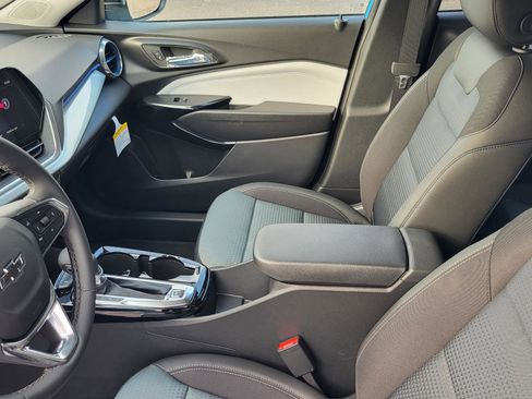 New 2026 Chevrolet Trax LT w/ Driver Confidence Package FWD image 19