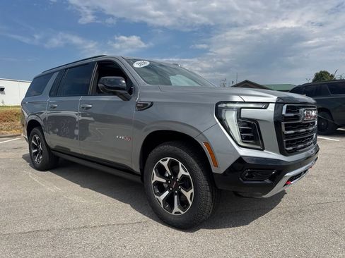 New 2026 GMC Yukon XL AT4 w/ AT4 Premium Plus Package AWD/4WD image 8