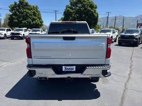Used 2022 Chevrolet Silverado 1500 LT AWD/4WD image 6