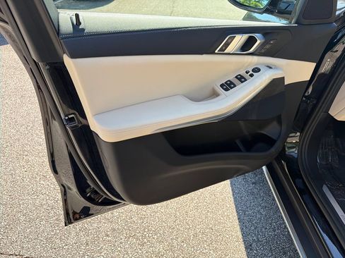 Used 2022 BMW X5 sDrive40i w/ Premium Package RWD image 10