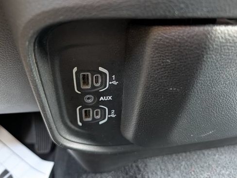 Used 2022 RAM 2500 Big Horn AWD/4WD image 34