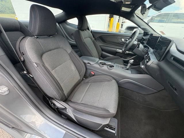 Used 2025 Ford Mustang Coupe RWD image 24