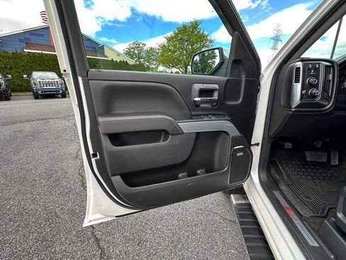Used 2017 Chevrolet Silverado 1500 LTZ Z71 w/ LTZ Plus Package AWD/4WD image 23
