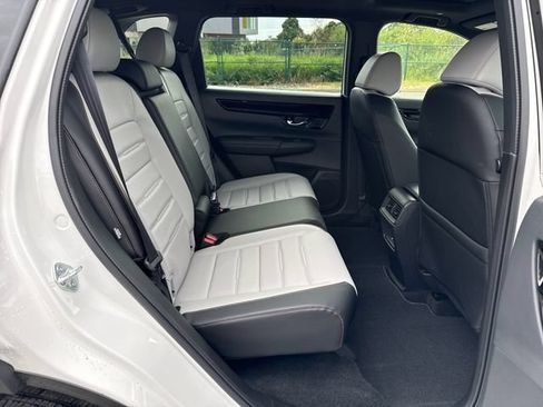 Used 2026 Honda CR-V Sport Touring image 12