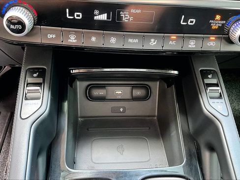 Used 2022 Kia Telluride EX w/ EX Premium Package AWD/4WD image 16