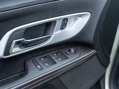 Used 2015 Chevrolet Equinox LT w/ Driver Convenience Package image 14