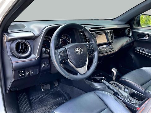 Used 2017 Toyota RAV4 SE w/ Power Special Value Package AWD/4WD image 17