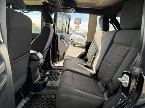 Used 2011 Jeep Wrangler Unlimited Sahara w/ Mopar Chrome Edition Group AWD/4WD image 29