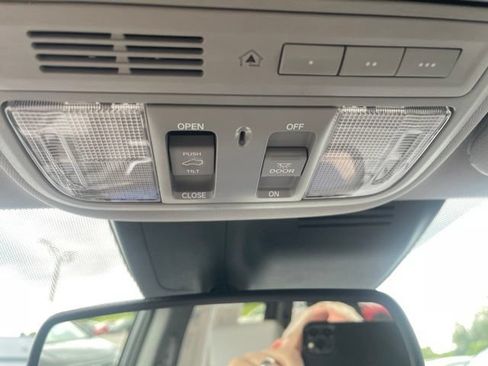 Used 2017 Honda CR-V EX-L image 18