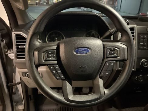 Used 2015 Ford F150 XLT w/ Trailer Tow Package AWD/4WD image 14