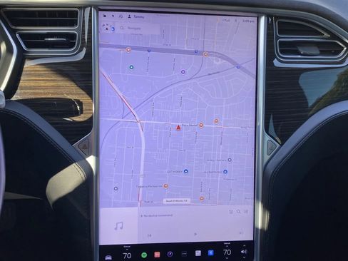 Used 2016 Tesla Model S 70 image 11