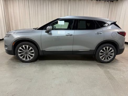 Used 2023 Chevrolet Blazer Premier w/ Driver Confidence II Package AWD/4WD image 9
