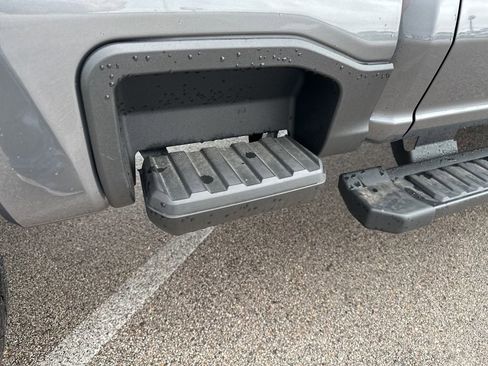 New 2026 Ford F250 Lariat w/ Black Appearance Package image 46