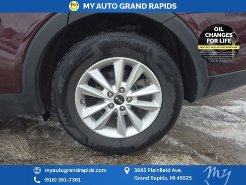 Used 2019 Kia Sorento LX w/ LX Convenience Package image 38